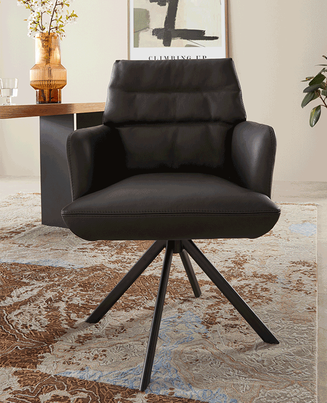 Schwarzer Armlehnstuhl in Stop-Motion 360 Grad Ansicht mit Drehfunktion.