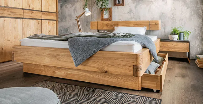 SCclafzimmerbett aus Massivholz