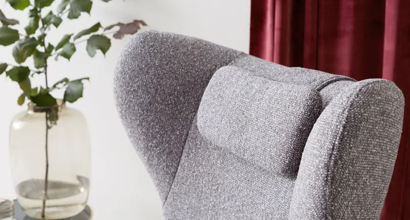 Ob Stoff oder Leder – den Bezug für Ihren Relaxsessel wählen Sie selblst aus.