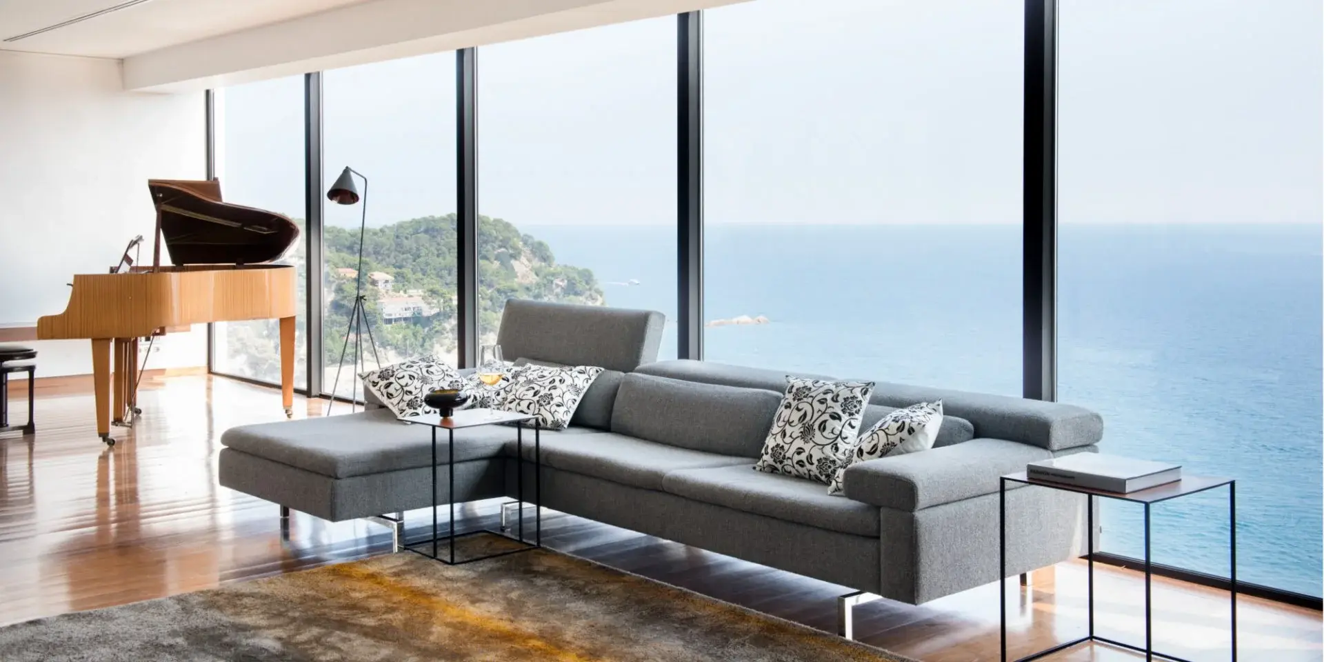 Entdecken Sie die Beistelltische von Jori