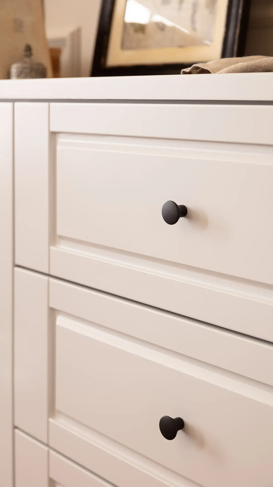 Lebensart Sideboard Stanford Nahaufnahme der Schubladen und Griffe