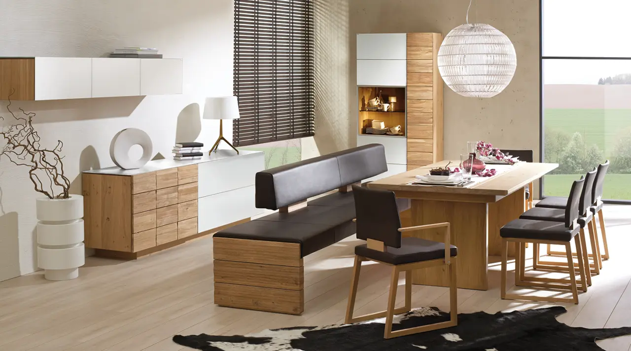 Hochwertige Naturholzmöbel 