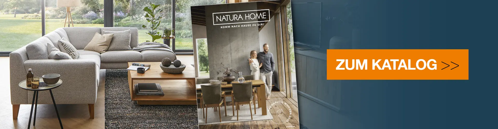 Hellgraues Ecksofa und Natura Home Katalog