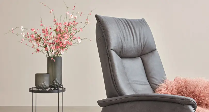 Ob Stoff oder Leder – den Bezug für Ihren Relaxsessel wählen Sie selblst aus.