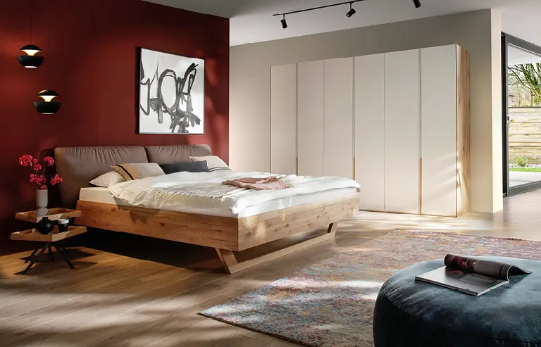 Die Beleuchtung einer Wohnwand sorgt für die besondere Stimmung im Wohnzimmer. 