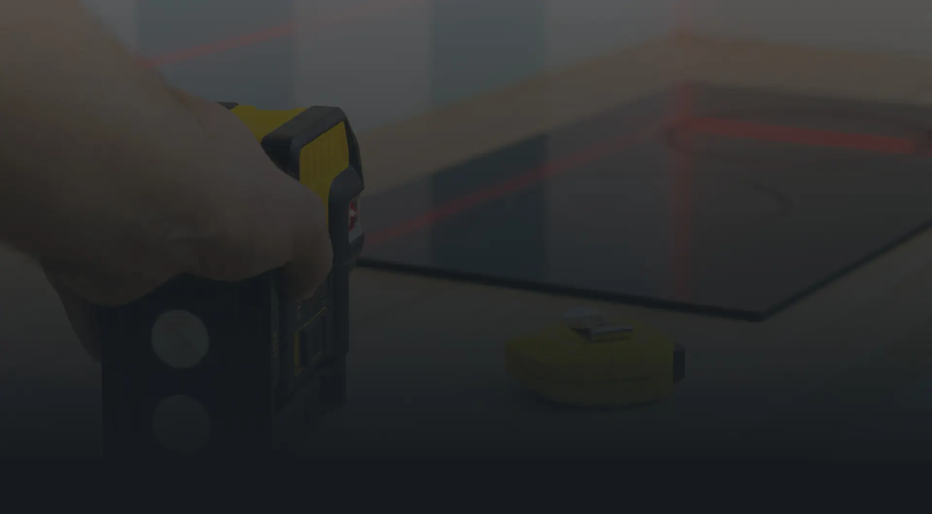 Aufmaß einer Küche mit Holzarbeitsplatte