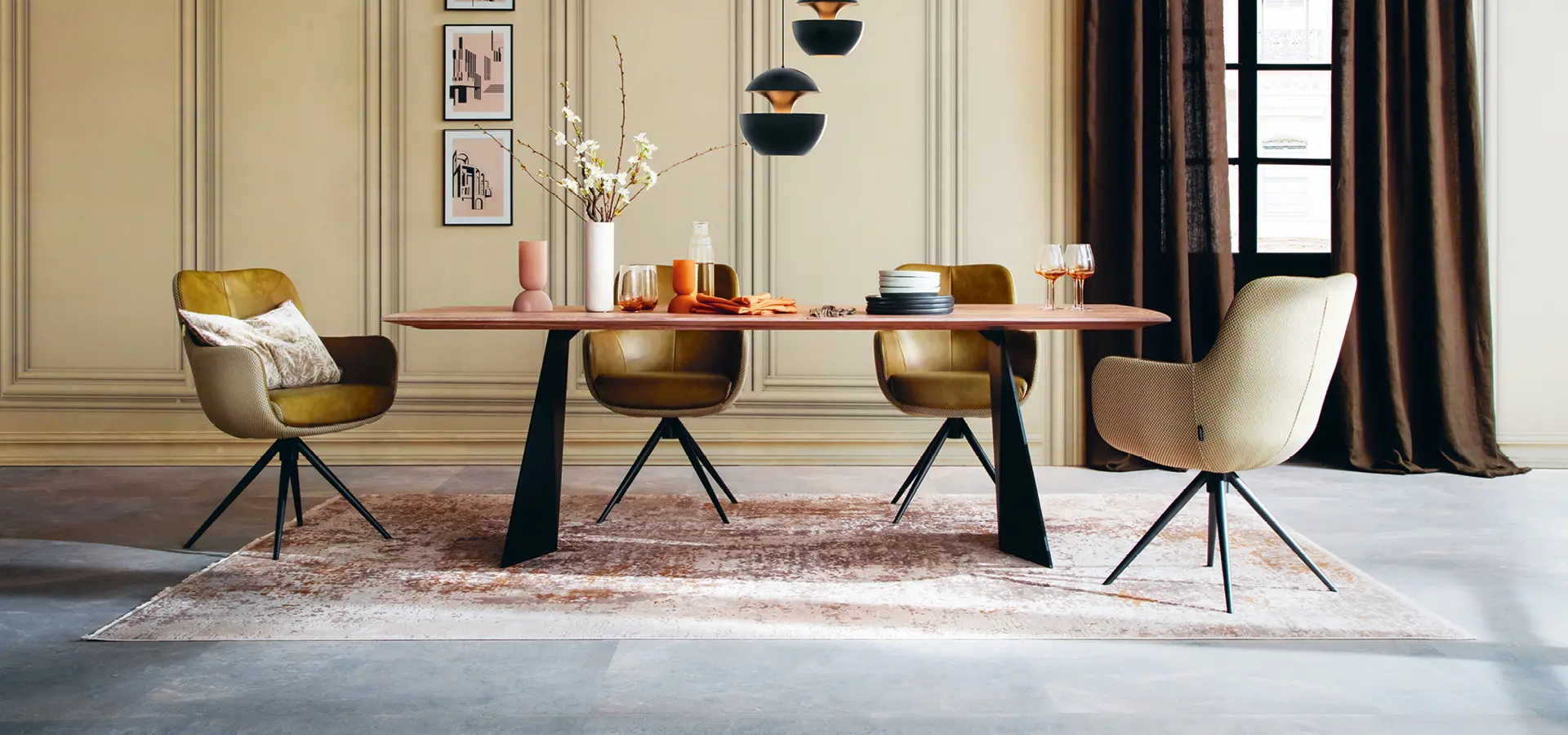 Contur Einrichten Spotlight