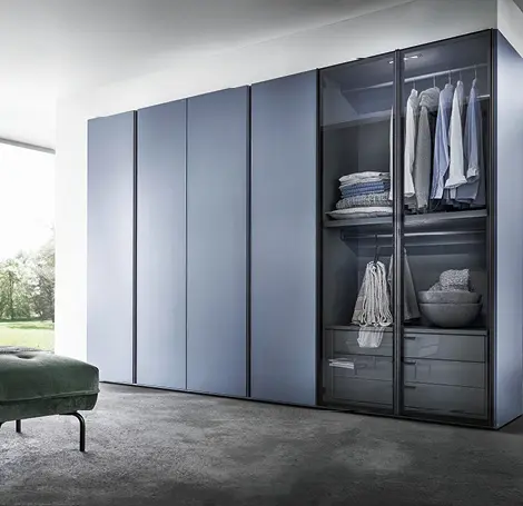 Kleiderschränke in alle Formen und Farben