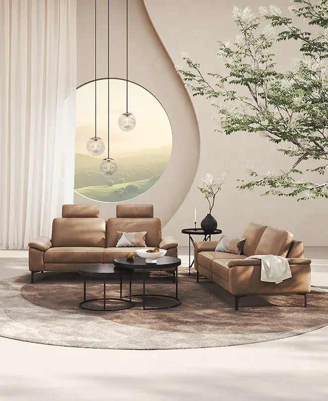 Sofa Anna in Camel mit schwarzen Beistelltischen