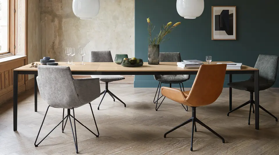 Auswahl an Esszimmermöbel