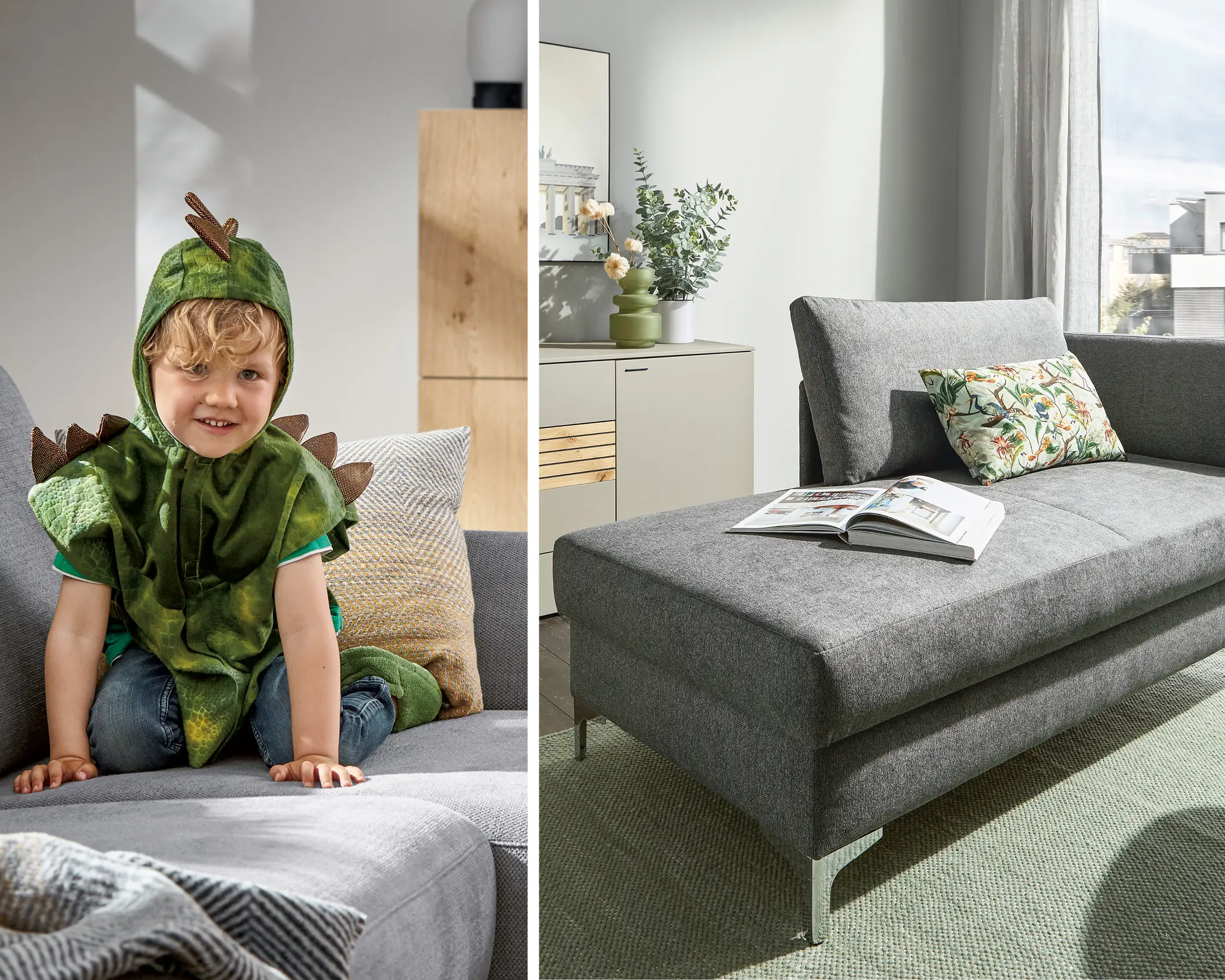 Holzvitrine und graues Sofa zum ausklappen von Global Family