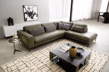 CO_Ledersofa_Solano_Olive_Tisch_Sansa_Lowboard_Casello_Milieu_5472_22.jpg