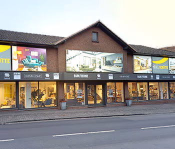 Hausfassade von Möbel Schütte