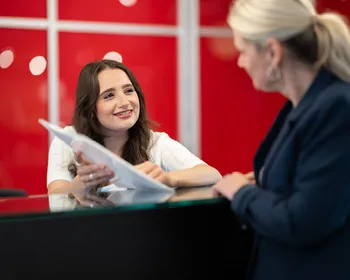 Neueste Kataloge bei Möbel Hensel.