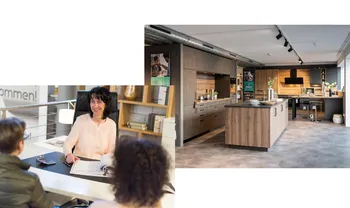 Beratung einer Kundin bei Möbel Hensel