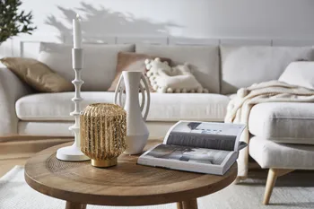Header_lieblingssofa_september_ecksofa_sutton_stoff_beige_couchtisch_limerick_d_02.jpg