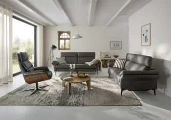 co_25_sofa_atella_leder_grau_schalensessel_perano_nussbaum_leder_schwarz_couchtisch_cono_rund_eiche_bianco_mi_01_001.jpg