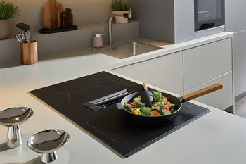 Kompakte Küchen von Contur Küche.