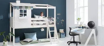 Spielbett und Schreibtisch von FLEXA