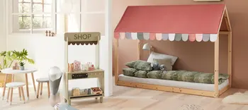 Spielbett und Spielzeugladen