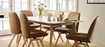 Stuhlgruppe von Stressless mit Tisch, braun