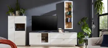 Wohnwand mit Highboard und Wandboard weiß