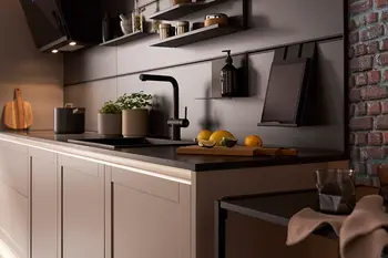 Elegante Dunkle Arbeitsplatte