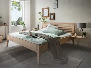 Doppelbett aus Massivholz