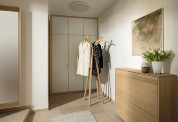 team-7-diele-einbauschrank-garderobe-hochwertig-modern-massivholz.jpg