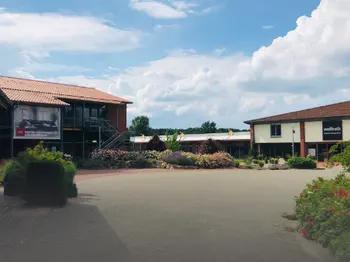 wöm Naturholzmöbel und wolfrath Einrichtungshaus