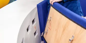 Abnehmbare Polsterung am Sitzmöbel