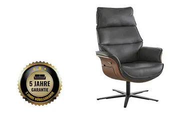 Schwarzer Design Leder Relaxsessel mit Holzschalen an der Armlehne.