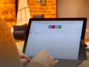 Kontaktformular am Tablet