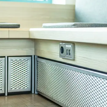 Integrierte Stromversorgung in Sitzmöbel