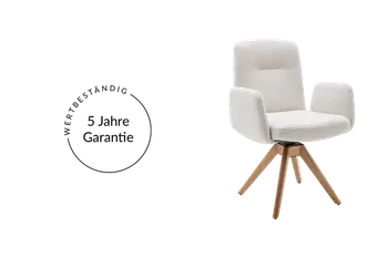 Weißer Armlehenstuhl mit Kreuzgestell als Freisteller und ein Vermerk für 5 Jahre Garantie. 