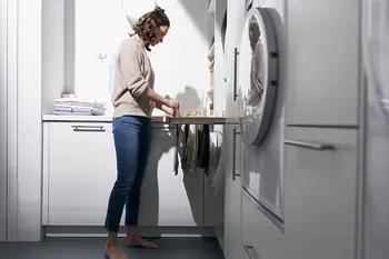 Helle Resopalfronten im HWR