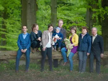 Die Familie Wolfrath, Hoene und Karsten