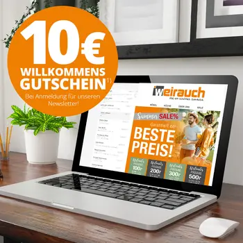 Bild eines aufgeklappten Laptops, der einen Wochenendnewsletter zeigt. Links ein orangefarbener Button, auf dem der Text "10 € Willkommengutschein bei Anmeldung für unseren Newsletter!" steht.&nbsp;