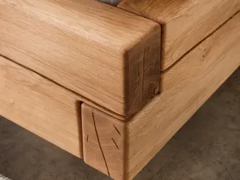 Bettrahmen aus Massivholz