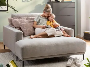 Moebel-Wolfrath-Polsterwochen. Das Bildmotiv der Aktion in klein