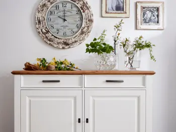 Weiße Kommode im Landhausstil