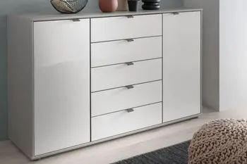 Weiße hochglanz Kommode mit Türen links und rechts und mittig fünf Schubladen.
