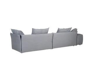 Rückansicht eines hellgrauen Sofas.