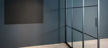 Raumplus Gleittür im Gastraum, innen